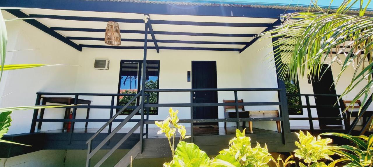 Teritoryo Siargao Hotel Хенерал Луна Екстериор снимка
